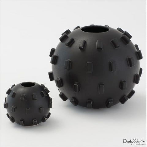 Thielo Vase, Matte Black - Global Views