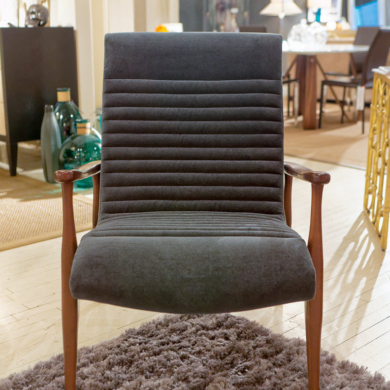Erik leather clearance wing chair review