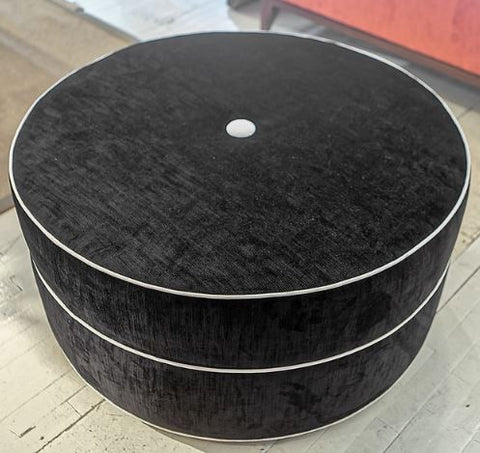 Lea Ottoman - James by Jimmy Delaurentis