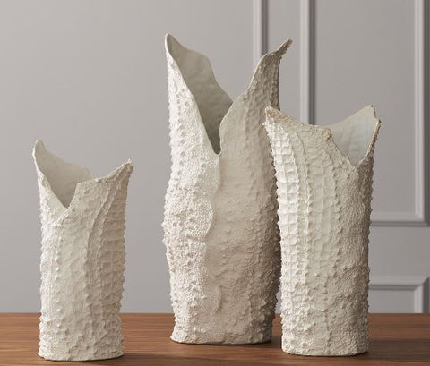 Crocodile Vase, Matte White - Global Views