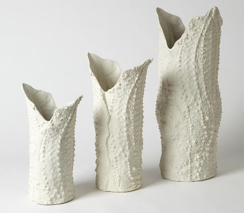 Crocodile Vase, Matte White - Global Views