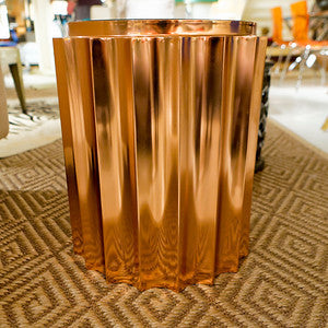 Fluted Column Table - Global Views