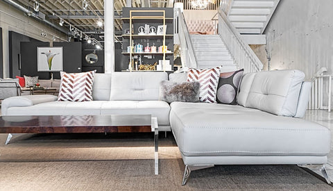 i764 Leather Sectional - Incanto