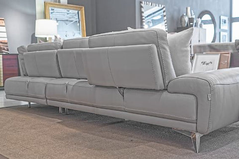 i764 Leather Sectional - Incanto