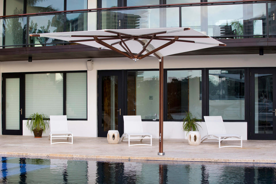 Ocean Master MAX Zero Horizon Cantilever Umbrella - TUUCI | Luxe