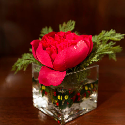 Peony & Cedar Red Glass Cube - NDI