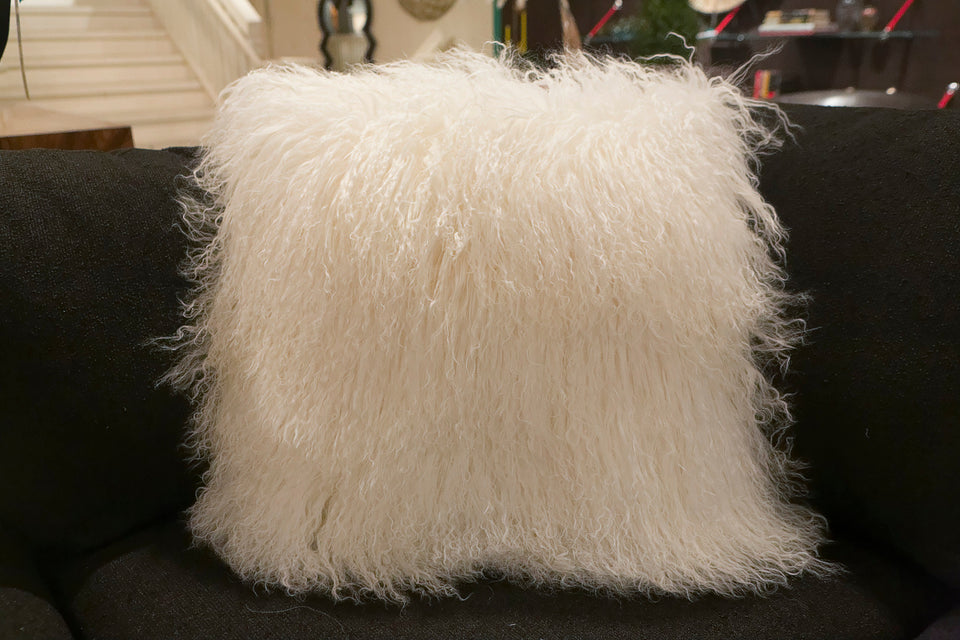 Auskin 20 Square Suri Alpaca Pillow – Fluff Alpaca
