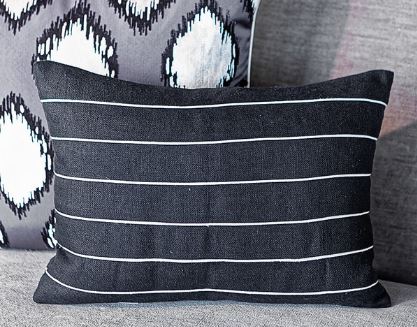 Slubby Linen Micro Piping Pillow - 14x20 - Ryan Studio