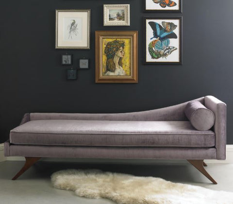 Sansa Chaise - Precedent