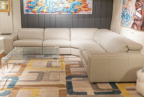 i775 5 Piece Power Motion Sectional - Incanto