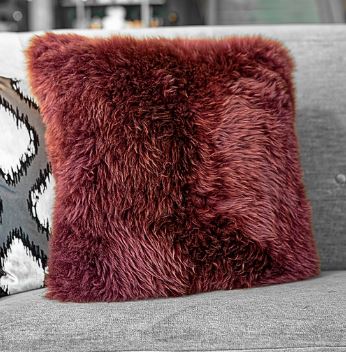 Long Wool Pillow, Plum 20" x 20" - Auskin