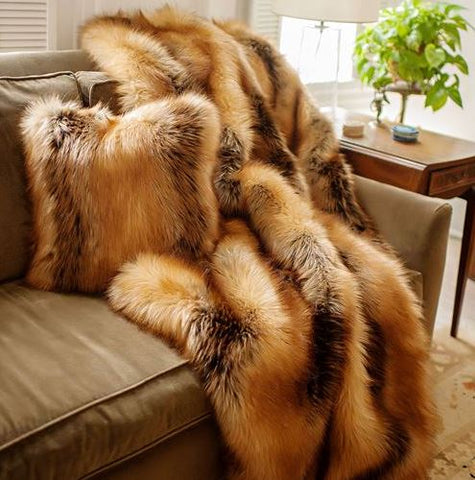 Red Fox Limited Edition Throw - Fabulous Furs