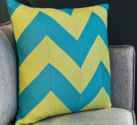 Slubby Linen Zig Zag Pillow - 22x22 - Ryan Studio